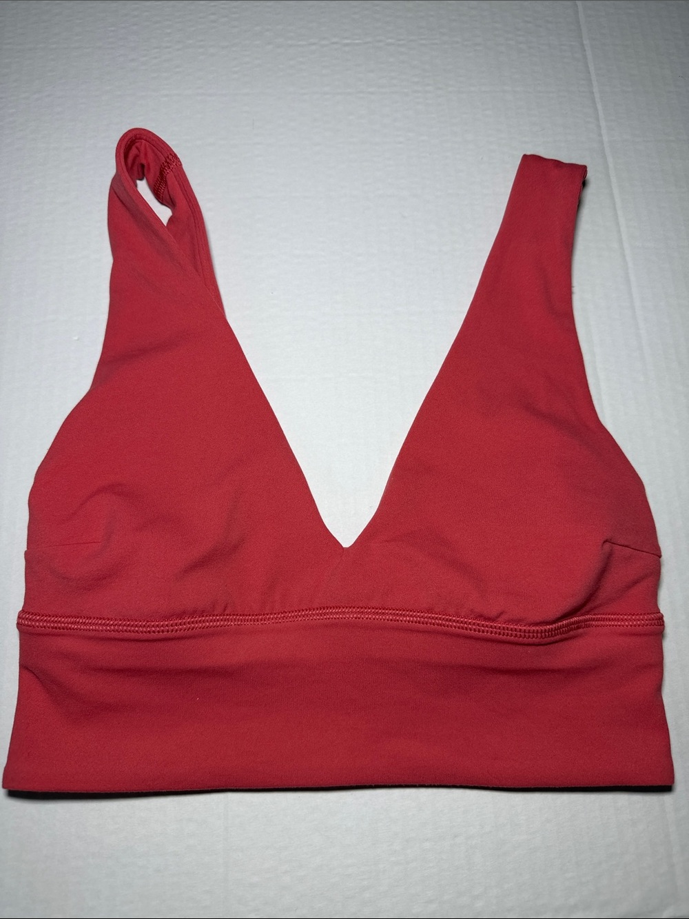 Lululemon Align V-Neck Bra Light Support, A/B or C/D lipgloss size 2